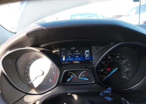 2018 Ford Focus Se z USA, uszkodzony, nr VIN 1FADP3K23JL310274